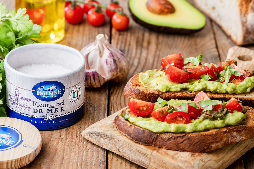 recette du Toast chaud à l'avocat et aux tomates cerises par la baleine recette du Toast chaud à l'avocat et aux tomates cerises par la baleine